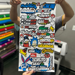 SUPER CARTELA DE ADESIVOS 35 ADESIVOS LAMINADOS ALTO BRILHO LANÇAMENTO ALTA QUALIDADE PARA CAPACETE MOTO CARRO